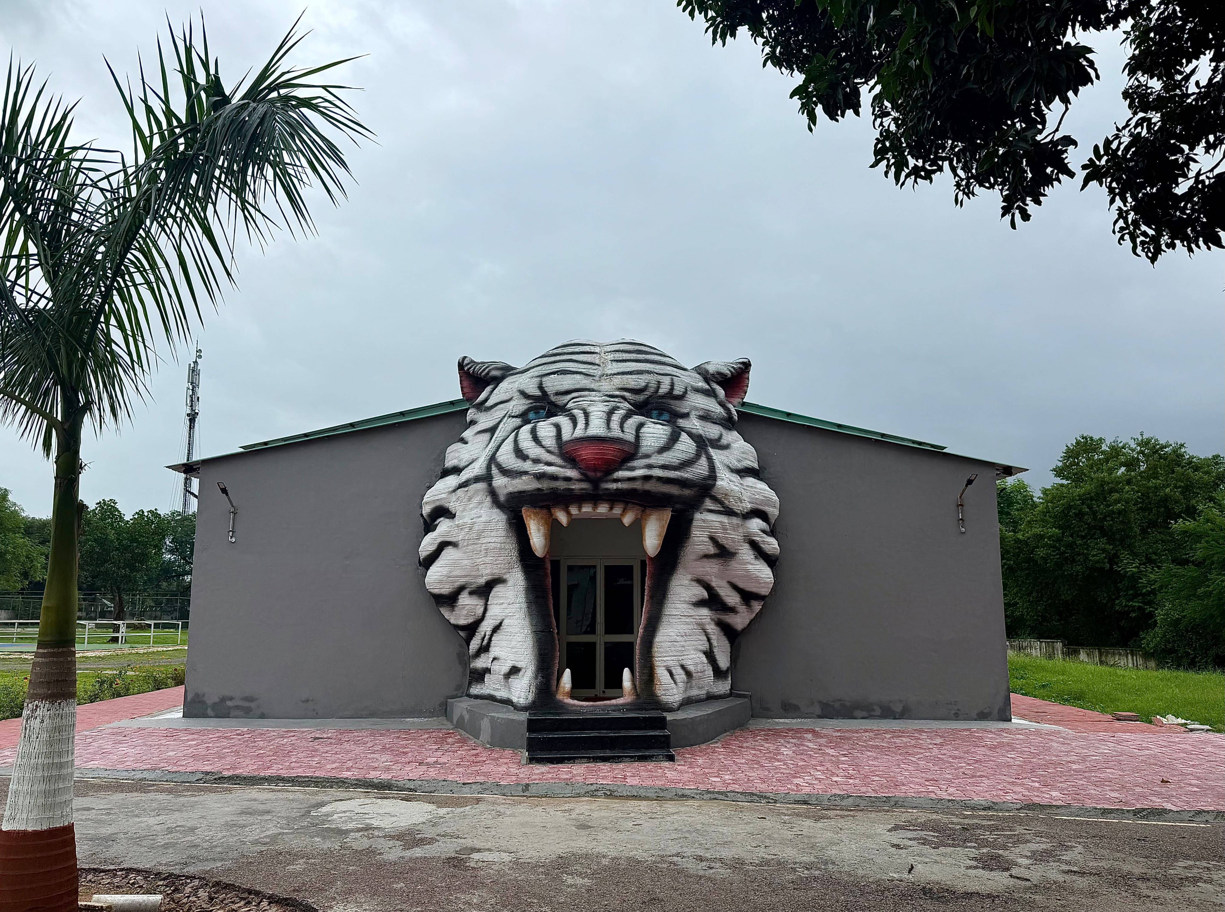 India’s First & Largest 3D-Printed Concrete Military Insignia Entrance Arch Inaugurated in Jhansi